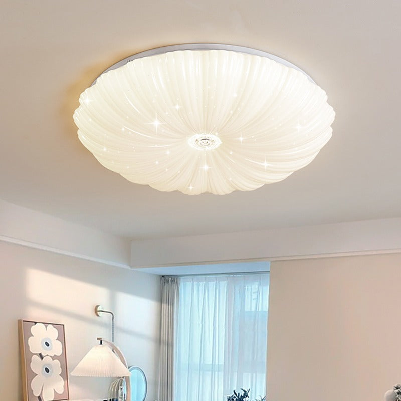New LED round ceiling light for balconies, rooms, bedrooms, children's rooms, and children's rooms; creative cream-themed design; eye-protecting.