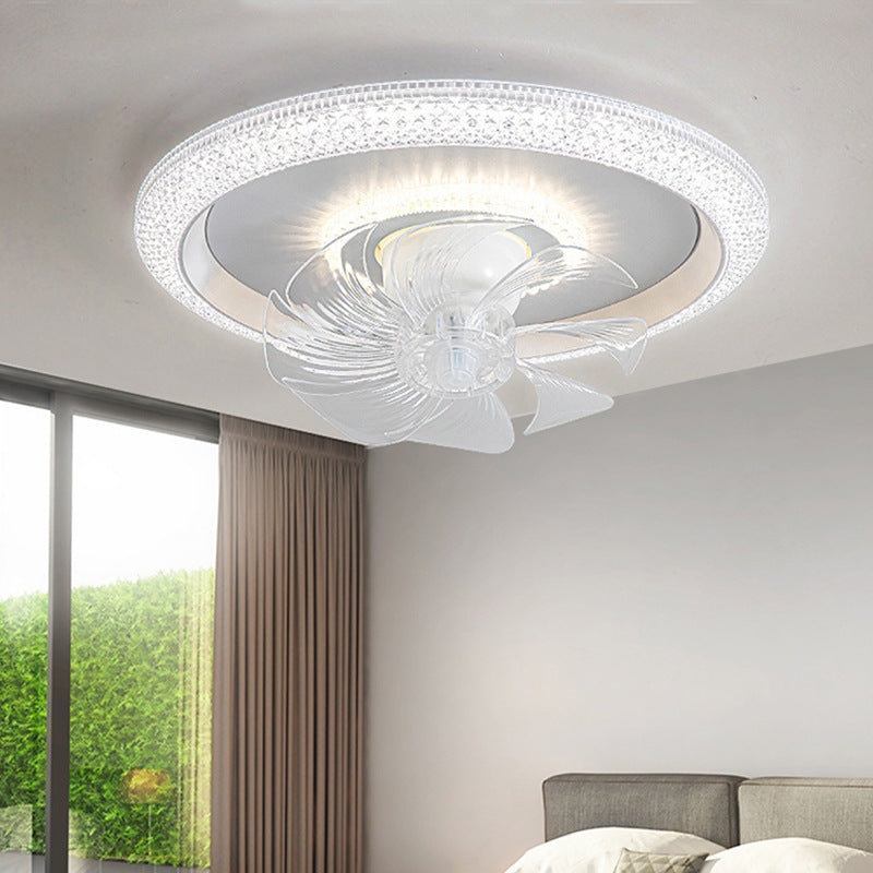 New LED ceiling fan light with oscillating head, perfect for master bedroom and children's room. Modern minimalist lighting and fan integrated.