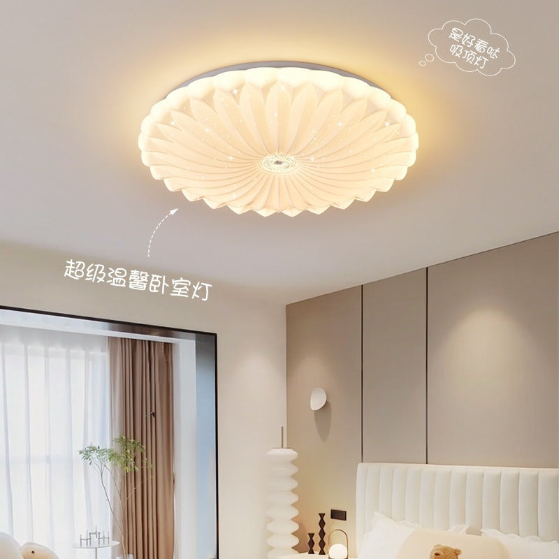 New LED round ceiling light for balconies, rooms, bedrooms, children's rooms, and children's rooms; creative cream-themed design; eye-protecting.